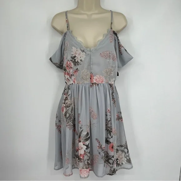Lulu's Verona Light Blue Floral Print Eyelash Trim Off-the-Shoulder Lace  Dress